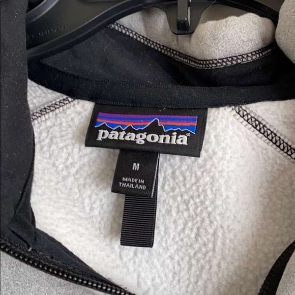 Patagonia full zip with hood - Picture 3 of 3